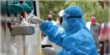 Read more about - Covid Alert | কোভিডের বাড়বাড়ন্তের পেছনে সাব ভ্যারিয়েন্ট JN.1! একাধিক শহরে জারি সতর্কতা!