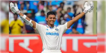 Read more about - Yashasvi Jaiswal | ওভালে দুরন্ত যশস্বী, ইংল্যান্ডের বিরুদ্ধে লড়াকু সেঞ্চুরি করলেন ভারতের এই তরুণ ক্রিকেটার