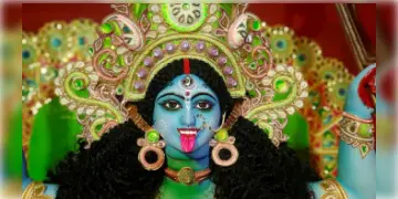 Read more about - Kali Puja 2025 Time | কালীপুজো ২০ না ২১ অক্টোবর? পঞ্জিকা মতে শুভ সময়ই বা কখন? দেখে নিন একনজরে