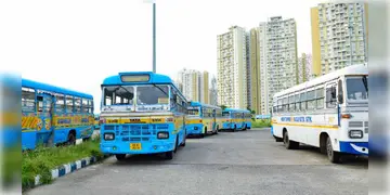 Read more about - Bus Strike | আপাতত প্রত্যাহার বাস ধর্মঘট! পুলিশ কমিশনারের সঙ্গে আলোচনায় কাটলো জট!