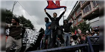 Read more about - Nepal | নিষিদ্ধ সবরকম সোশ্যাল মিডিয়া, নেপালে প্রতিবাদে রাস্তায় তরুণরা, পুলিশের গুলিতে মৃত ১৪