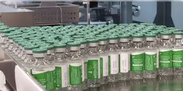 Read more about - সুখবর! করোনা আবহে রাজ্যে এল আরও লক্ষাধিক কোভিশিল্ড টিকা