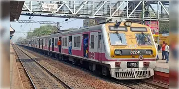Read more about - Train Cancel | হাওড়া-তারকেশ্বর-আরামবাগ শাখাতেও বাতিল ট্রেন! সপ্তাহ শেষে বাতিলএক গুচ্ছ লোকাল ট্রেন!