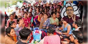 Read more about - R G Kar | জুনিয়র ডাক্তারদের ওপর হামলার ছক? 'তথ্য কীভাবে কুণালের কাছে?', কুণাল ঘোষের প্রকাশিত ভাইরাল অডিও নিয়ে রাজনৈতিক চাপানউতোর