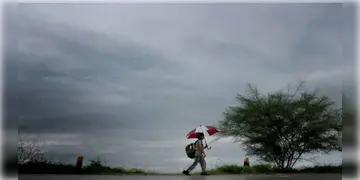 Read more about - Weather Update | দক্ষিণবঙ্গে প্রবেশ করলো বর্ষা, আজ থেকেই রাজ্যজুড়ে ভারী বৃষ্টির সম্ভাবনা!