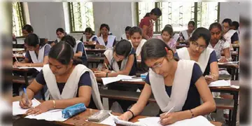 Read more about - HS Exam | পরীক্ষা চলাকালীন শৌচালয়ে যেতে পারবেন না পরীক্ষার্থীরা! উচ্চ মাধ্যমিক নিয়ে ২৩ পাতার বিধি প্রকাশ করল শিক্ষা সংসদ!
