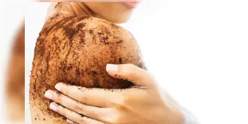 Read more about - Body Scrub | মুখের পাশাপাশি যত্ন নিন শরীরের ত্বকেরও! কম খরচেই বাড়িতে বসে বানিয়ে নিন বডি স্ক্রাব!