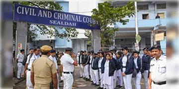 Read more about - Chitpur Murder Case | চিৎপুরে বৃদ্ধ দম্পতি খুনে ফাঁসির সাজা শোনালো আরজিকরের বিচারক অনির্বাণ দাস
