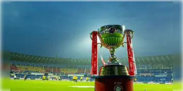 Read more about - ISL | ইন্ডিয়ান সুপার লিগ ২০২৩-২৪-এর প্লে অফ শুরু ১৯ এপ্রিল থেকে! জানুন পুরো সূচি!