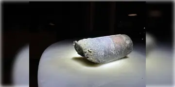 Read more about - NASA | মহাকাশ থেকে বাড়ির ওপর পড়লো বর্জ্য! মামলা করা হলো NASA-র বিরুদ্ধে!