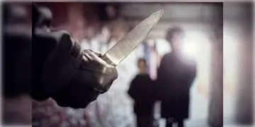 Read more about - Bangladesh । বাংলাদেশে হিন্দু সাংবাদিকের মা ও বাবাকে ধারালো অস্ত্র দিয়ে খুনের চেষ্টা, আহত আরও ১