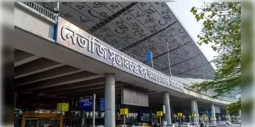 Read more about - Kolkata Airport | বিমনা যাত্রায় আরও সুবিধা! ফাস্ট ট্র্যাক ইমিগ্রেশন পরিষেবা চাল করলো কলকাতা বিমানবন্দর