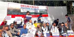 Read more about - Ladakh | লাদাখে স্থানীয়দের সরকারি চাকরিতে সংরক্ষণে সম্মতি! স্থানীয়দের জন্য ৯৫ শতাংশ ও মহিলাদের জন্য এক তৃতীয়াংশ চাকরি সংরক্ষণ