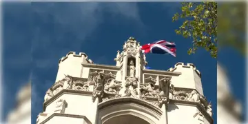 Read more about - Britain | আমেরিকার ছায়া এবার ব্রিটেনে, তৃতীয় লিঙ্গের অস্তিত্ব নস্যাৎ ব্রিটেনের সুপ্রিম কোর্টের!