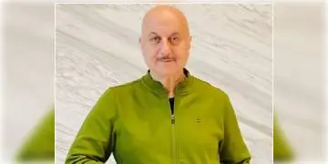 Read more about - হু হু করে কমল ৮০ হাজার ফলোয়ার্স! কারণ জানতে চেয়ে টুইটারকে প্রশ্ন অনুপমের