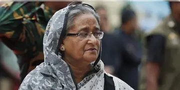 Read more about - Sheikh Hasina | ১৮ নভেম্বরের মধ্যে হাসিনাকে বাংলাদেশে ফেরার নির্দেশ! শেখ হাসিনার বিরুদ্ধে গ্রেপ্তারি পরোয়ানা জারি অন্তর্বর্তী সরকারের