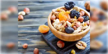 Read more about - Vitamin B12 Rich Dry Fruits | ভিটামিন বি ১২-এর ঘাটতিতে হতে পারে স্নায়ু রোগ! সুস্থ্য থাকতে ডায়েটে রাখুন ভিটামিন বি ১২ সমৃদ্ধ শুকনো ফল, বাদাম!