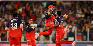 Read more about - RCB vs PBKS | অবশেষে বেঙ্গালুরুর ঘরে ঢুকলো আইপিএল ট্রফি! পাঞ্জাবকে ৬ রানে পরাস্ত করে IPL জয় RCB-র!