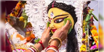Read more about - 2023 Durga Puja | কৈলাশের পথে 'মা'! নবরাত্রির পর দশমীকে কেন বলা হয় 'বিজয়া' দশমী?