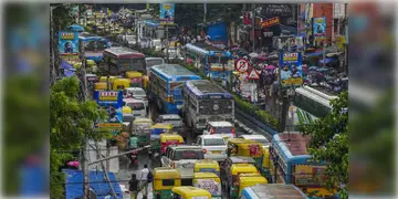 Read more about - Kolkata Traffic | বুধের সকালে মহানগরে একাধিক মিটিং-মিছিল, যানজট এড়াতে জেনে নিন আজকের ট্রাফিক আপডেট