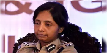 Read more about - Damayanti Sen | ডাক্তারের নির্দেশ, শারীরিক অসুস্থতার জন্যে কাকদ্বীপে সস্ত্রীক সিপিএম কর্মী ‘খুনে’র তদন্ত থেকে অব্যাহতি পেলেন দময়ন্তীর