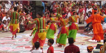 Read more about - Shantiniketan । দীর্ঘ ৫ বছর পর শান্তিনিকেতনের পৌষমেলা ফিরছে চেনা ছন্দে! জানালেন বিশ্বভারতী কতৃপক্ষ