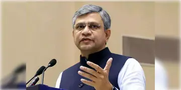 Read more about - Indian Railway | তৈরী হবে ১০০০০ নতুন জেনারেল কোচ! যাত্রী সুরক্ষার প্রশ্ন উঠতেই বড় ঘোষণা রেলমন্ত্রী অশ্বিনী বৈষ্ণবের