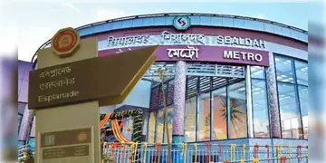 Read more about - Kolkata Metro | পুজোর আগেই উদ্বোধন হবে শিয়ালদহ-এসপ্ল্যানেড মেট্রোর? কী বললো কলকাতা মেট্রো কর্তৃপক্ষ?