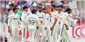 Read more about - IND VS ENG | সিরাজ-প্রসিদ্ধর ৮ উইকেটে ভাঙলো ইংল্যান্ডের রক্ষণ, ওভালে মাত্র ২৩ রানে পিছিয়ে ভারত