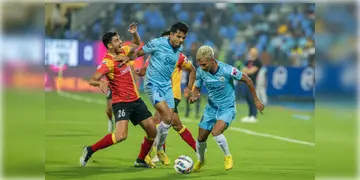 Read more about - East Bengal vs Mumbai City FC | ভালো খেলেও জয় অধরা লাল হলুদের, গোলশুন্য ভাবে শেষ হলো ম্যাচ