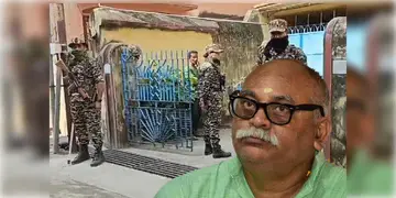 Read more about - Chandranath Sinha | সাতসকালে ইডি দপ্তরে হাজিরা দিলেন কারা ও ক্ষুদ্র কুটির শিল্পমন্ত্রী চন্দ্রনাথ সিংহ
