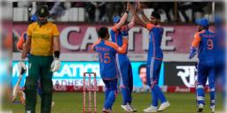 Read more about - IND vs SA । পরপর ৩ বার জয়ের মুকুট ভারতের মাথায়, অর্শদীপ বরুন হার্দিক ঝড়ে উড়ে গেলো দক্ষিণ আফ্রিকা