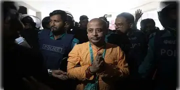 Read more about - Chinmay Prabhu | আরও একমাস জেলেই থাকতে হবে চিন্ময় প্রভুকে! আইনজীবী না মেলায় পিছিয়ে  গেল মামলা