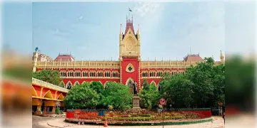 Read more about - 'আদালতে সন্দেহ ব্যক্তিগত স্বাধীনতা নষ্টের চেষ্টা হচ্ছে', হাইকোর্টের পক্ষ থেকে বড় স্বস্তি শুভেন্দুকে