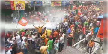 Read more about - নবান্ন অভিযান ঘিরে সংঘাত! পরিস্থিতি বুঝতে পাঁচ জনের টিম পাঠাচ্ছেন নাড্ডা