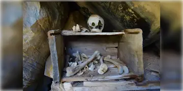 Read more about - Pithoragarh Cave | পিথোরাগড় অঞ্চলের অজ্ঞাত গুহা থেকে উদ্ধার কয়েক হাজার মানব কঙ্কাল