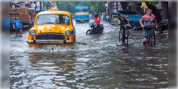 Read more about - WB Weather | শুক্রবার পর্যন্ত চলবে ভারী বৃষ্টি, দিনভর বর্ষণে কমবে তাপমাত্রার পারদ